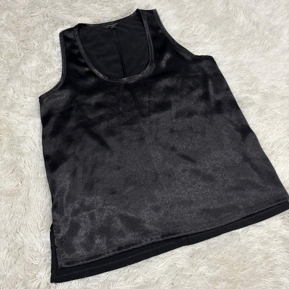 BANANA Republic Sleeveless Silky Front Black Womans Blouse Size Large - Picture 9 of 9